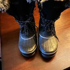 Winter boots sz9